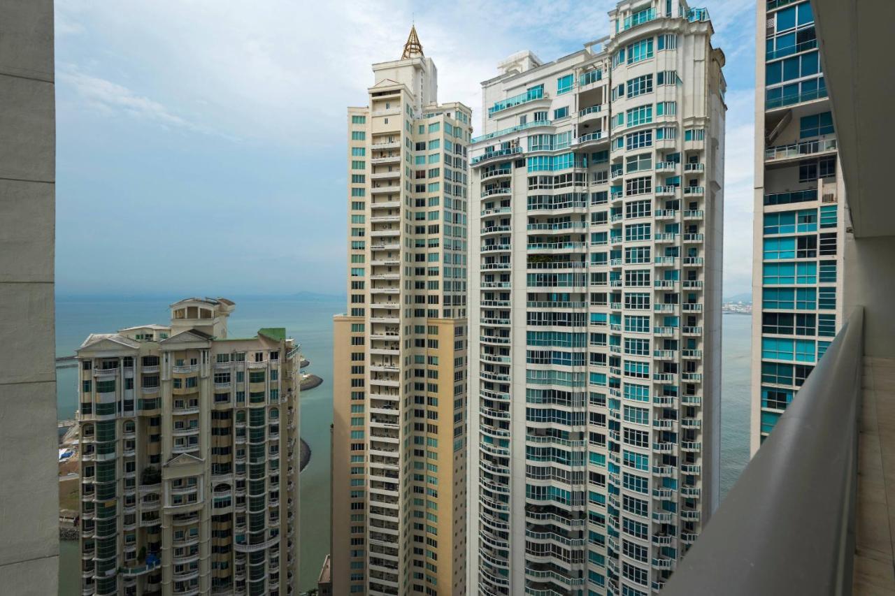 Jw Marriott Panama Hotel Ngoại thất bức ảnh Residential buildings in Panama City