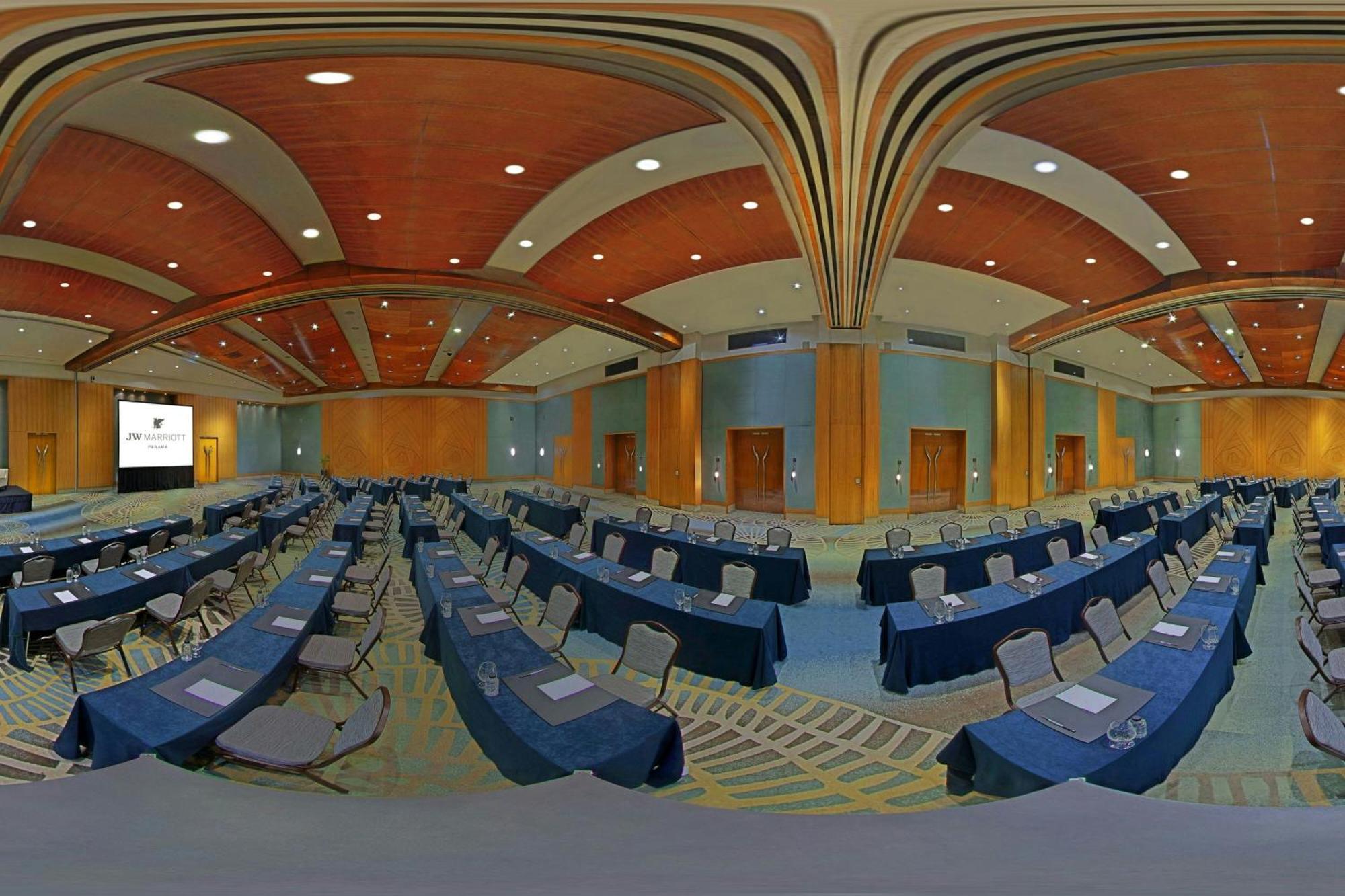Jw Marriott Panama Hotel Ngoại thất bức ảnh The 360° image of the meeting room of the European University Barcelona